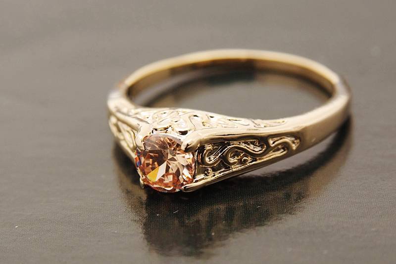 10K  Gold Citrine Ring  SZ 10